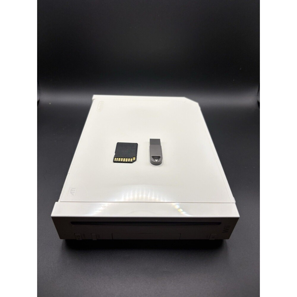 Nintendo Wii RVL-001 Modded Homebrew GameCube Compatible USB Setup Console Only